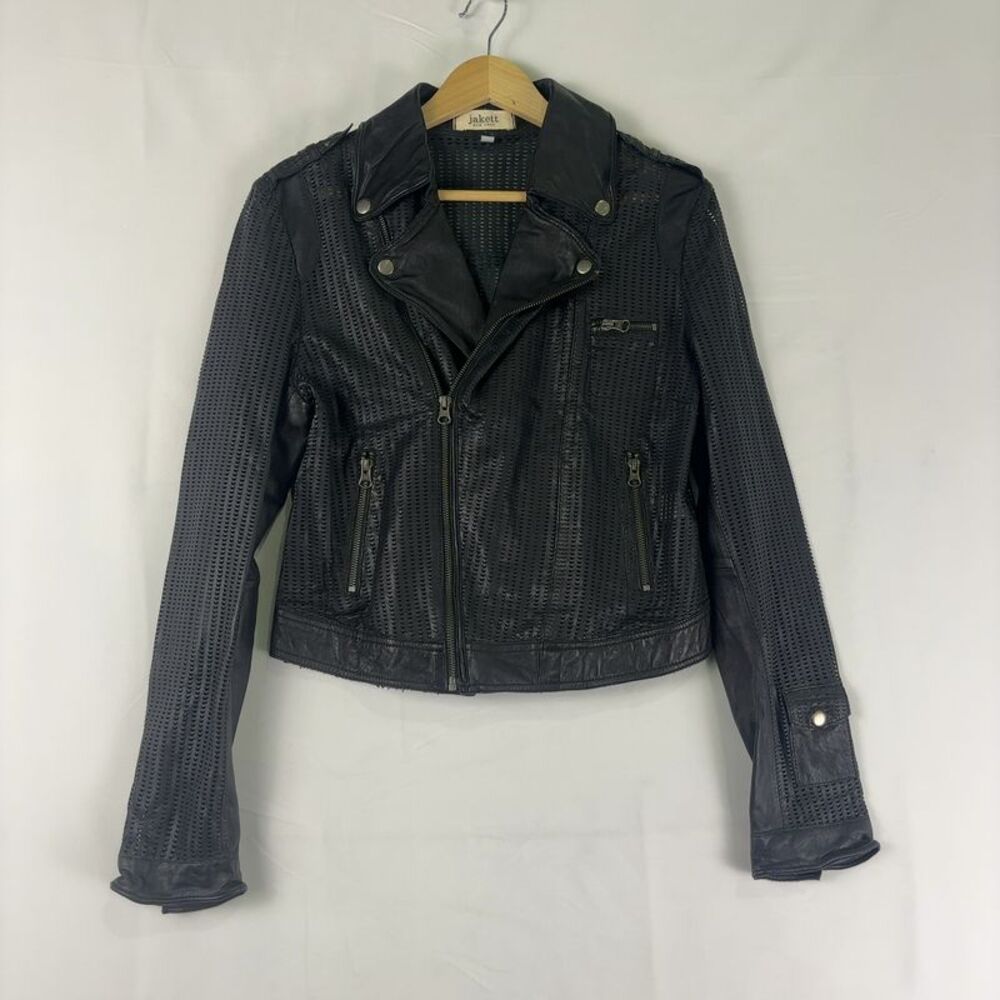 Jakett Women's Jacket